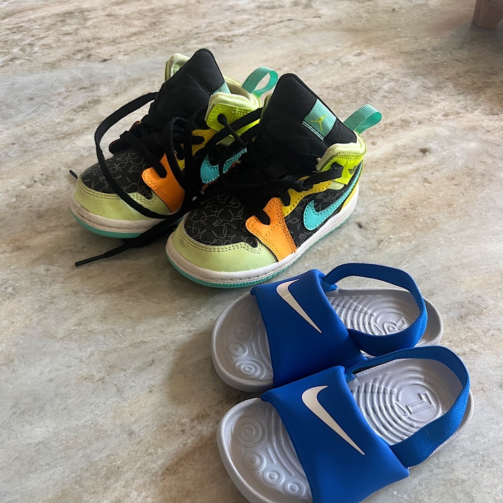 Lot of toddler shoes, size 7